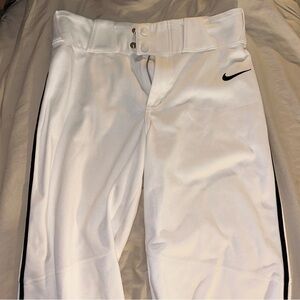 White Vintage Nike pant